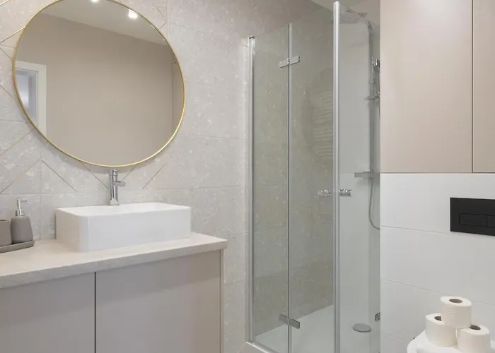 Citystay Lutomierska شقة